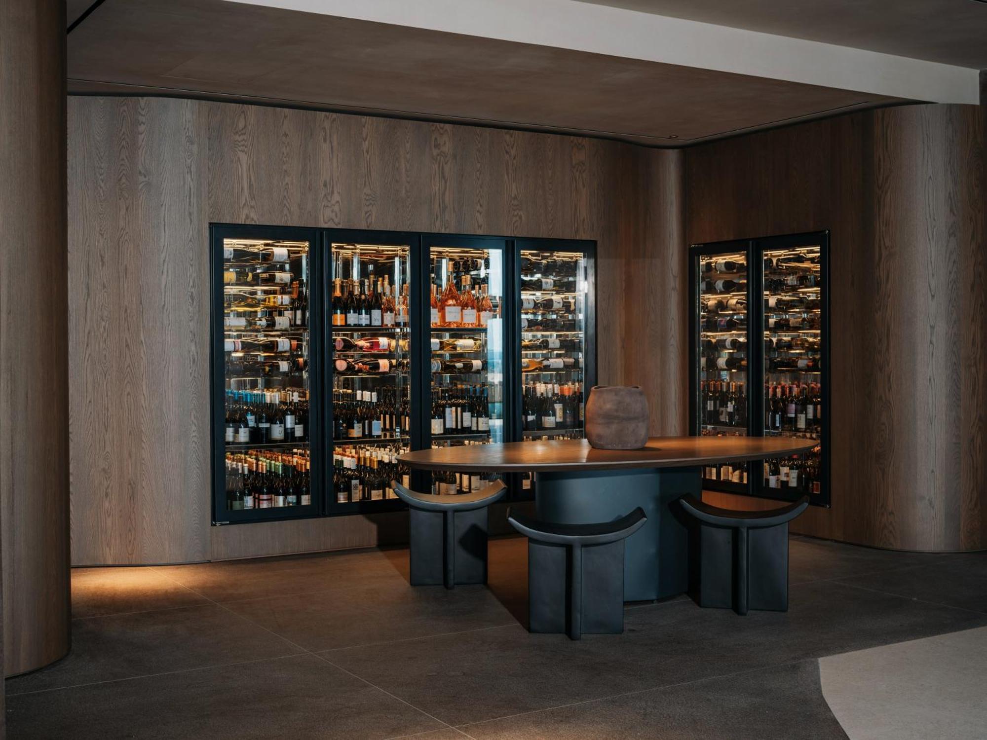 Minos Palace Resort - Adults Only Agios Nikolaos Exterior foto The wine bar at the restaurant